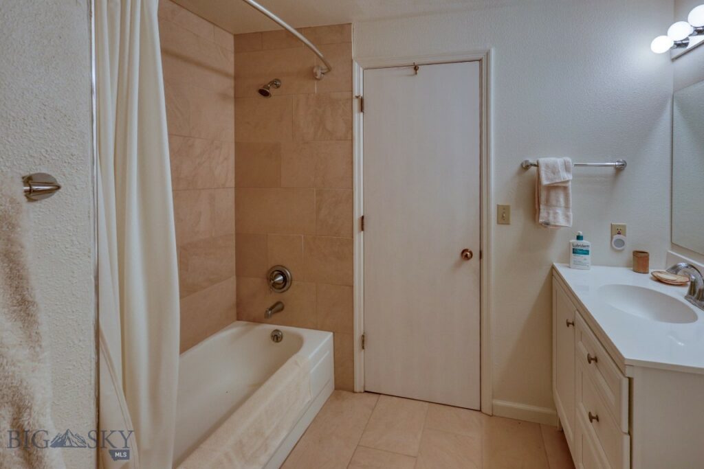 Big Sky MT 59716 - 21