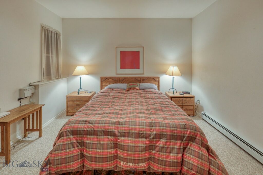 2780 Bobtail Horse Road