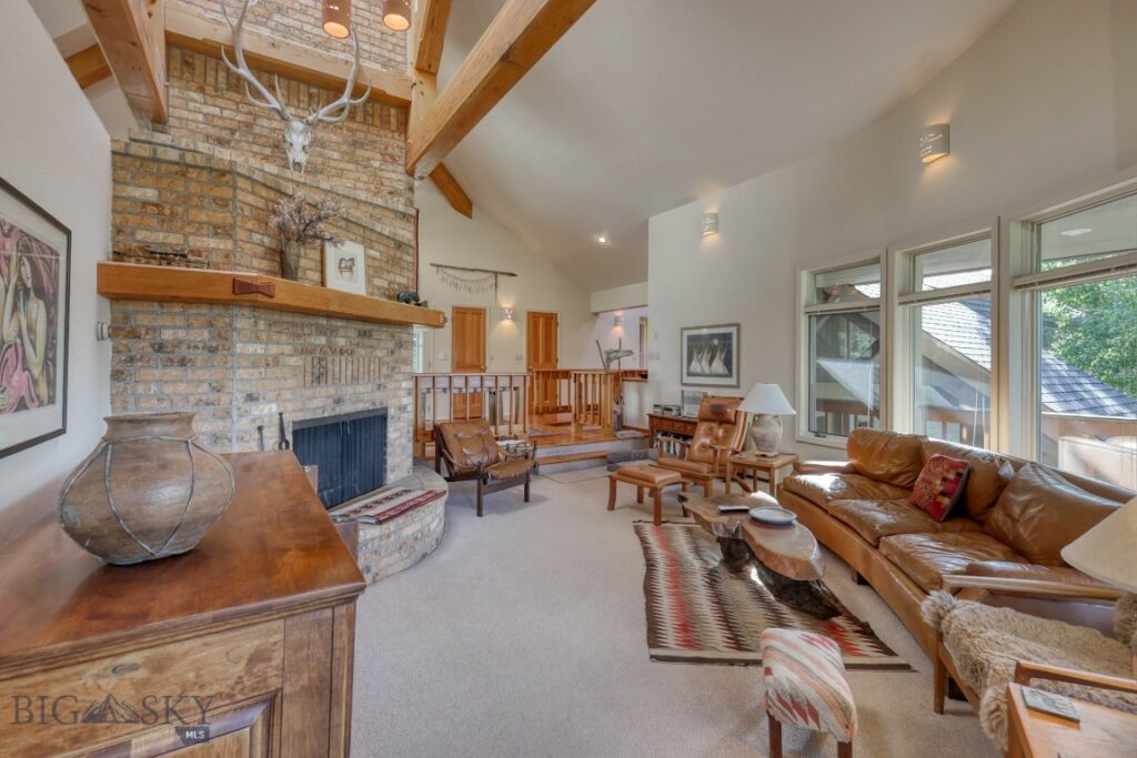 2780 Bobtail Horse Road