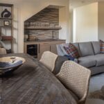 28 Pale Morning Spur