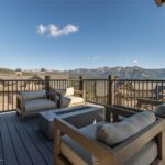 28 Pale Morning Spur