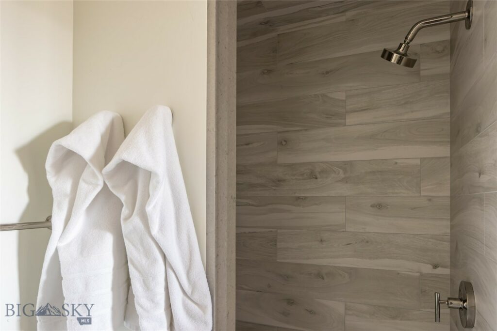 Big Sky MT 59716 - 19