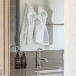 28 Pale Morning Spur