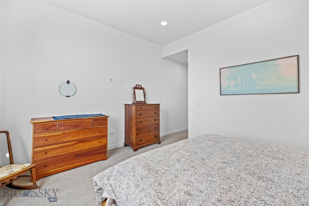 2818 Tierra Lane