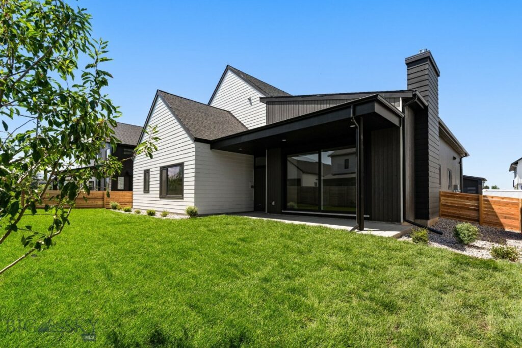 2820 S 30th Avenue