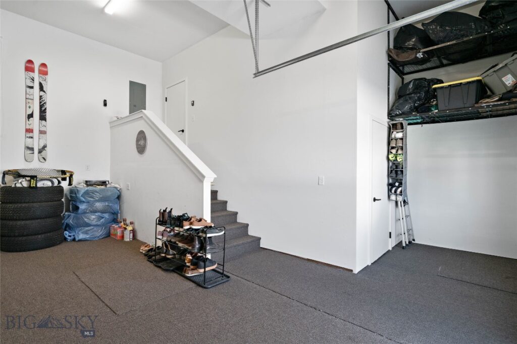 2915 W Graf Street