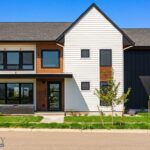 2939 S 30th Avenue