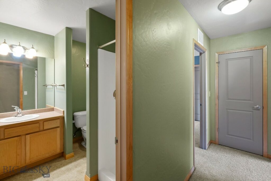 2944 Warbler Way