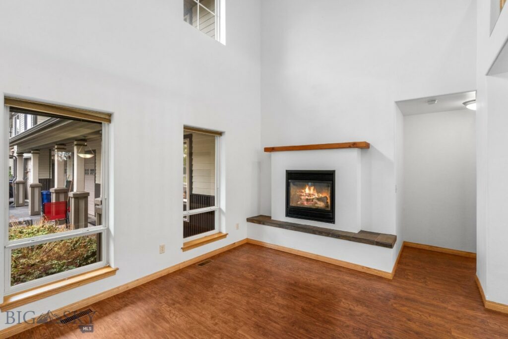 2948 Warbler Way