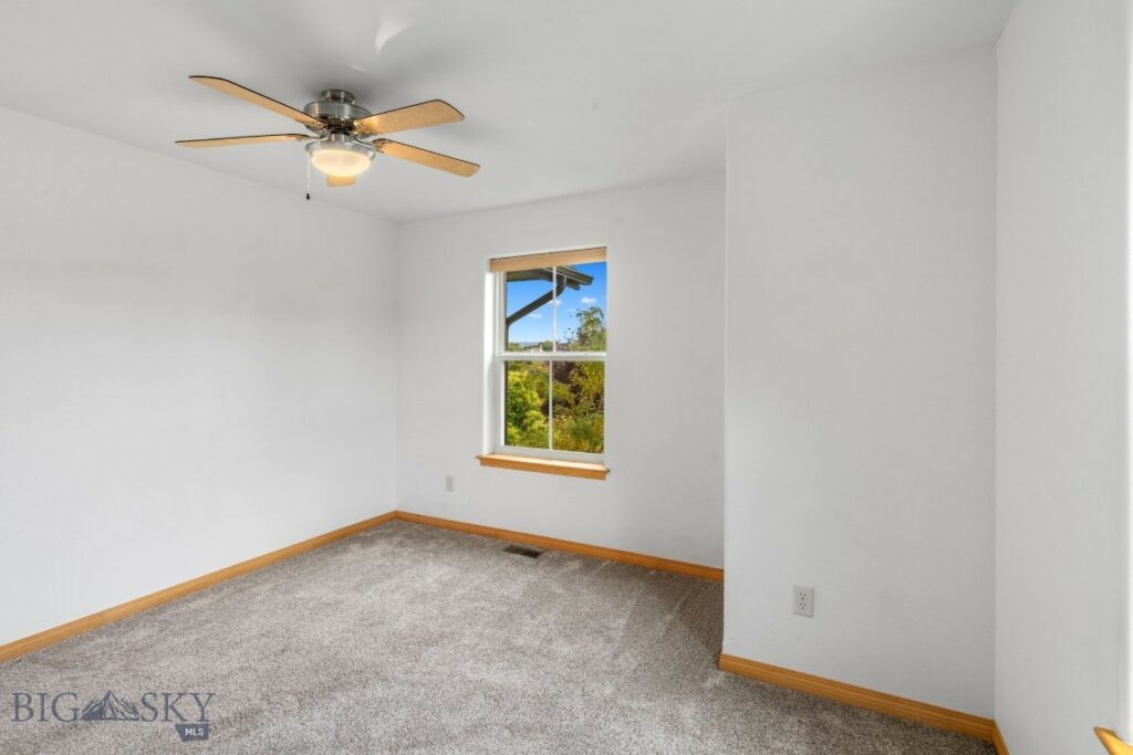 2948 Warbler Way