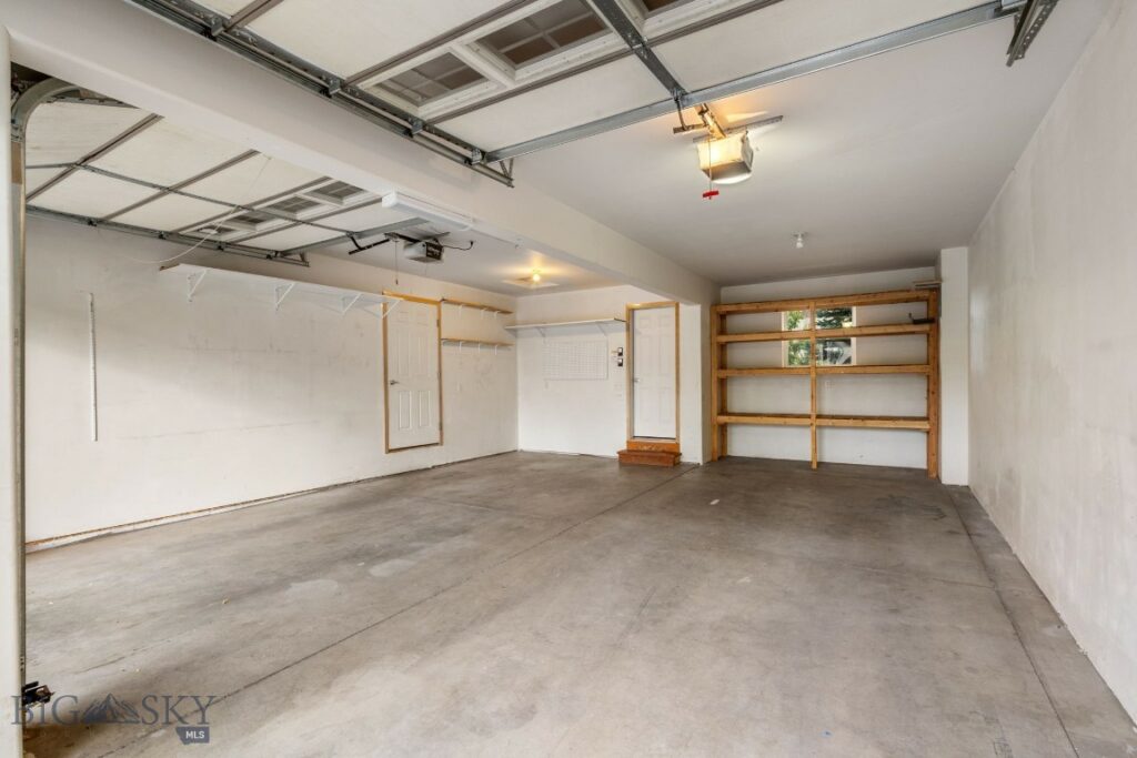 2948 Warbler Way