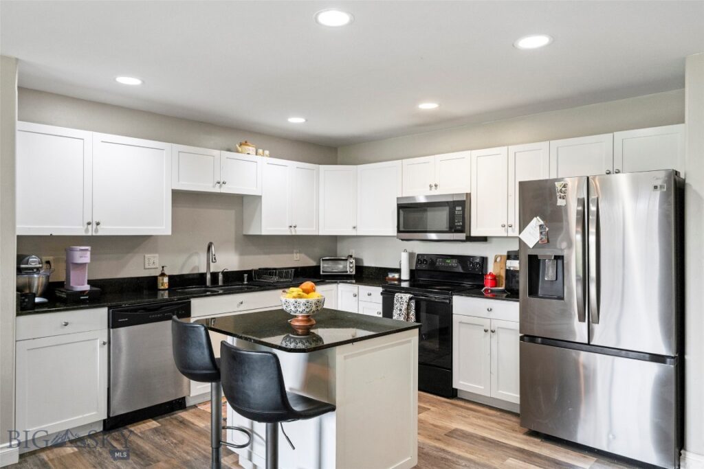 2963 Warbler Way