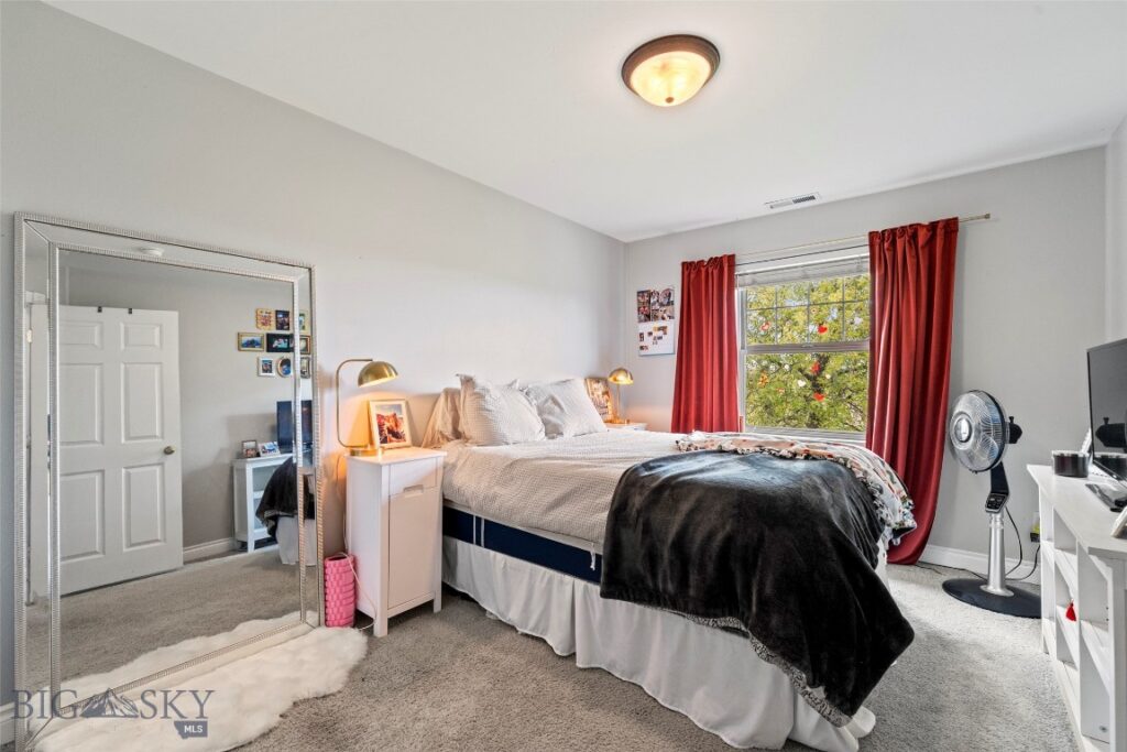 2963 Warbler Way