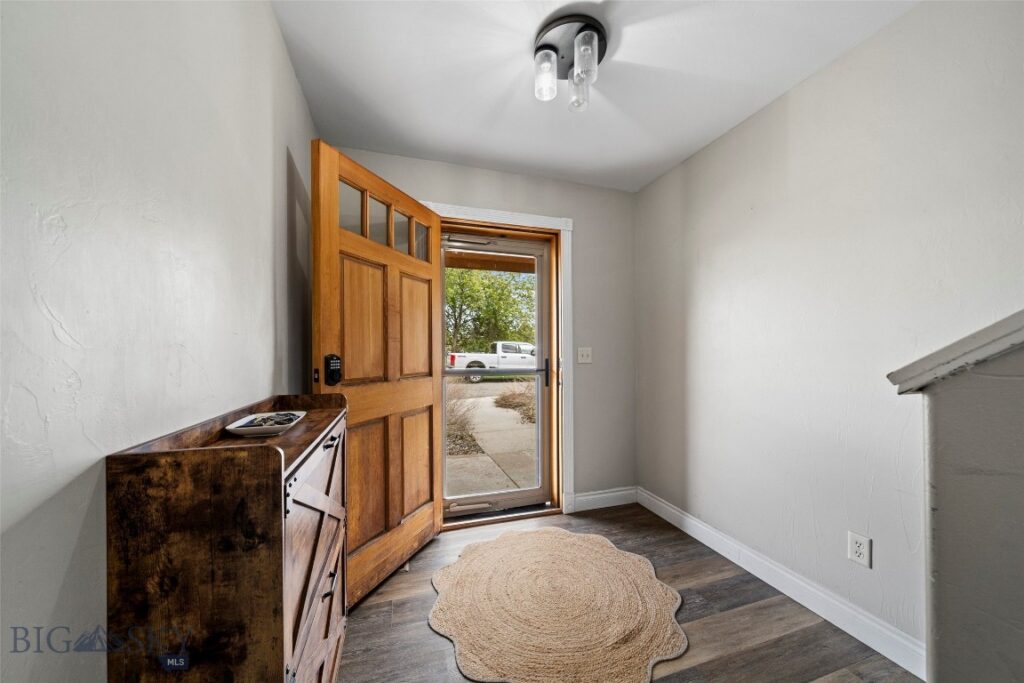 2963 Warbler Way