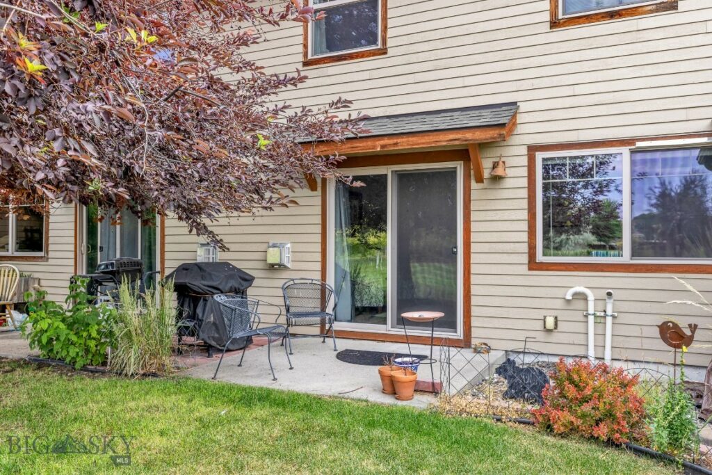 2963 Warbler Way