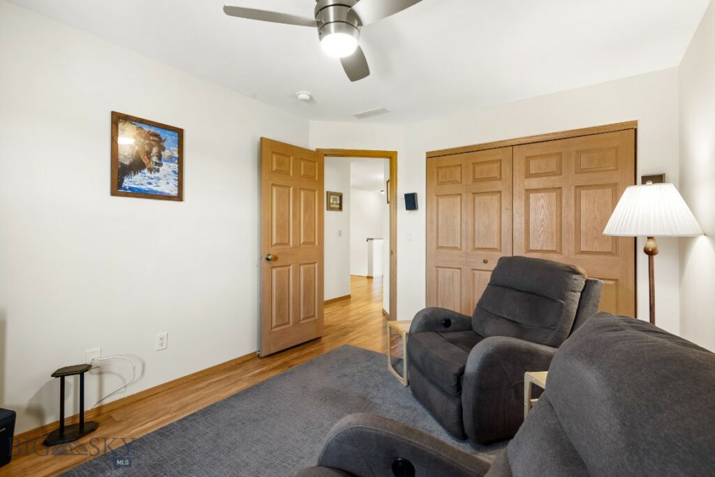 2963 Warbler Way
