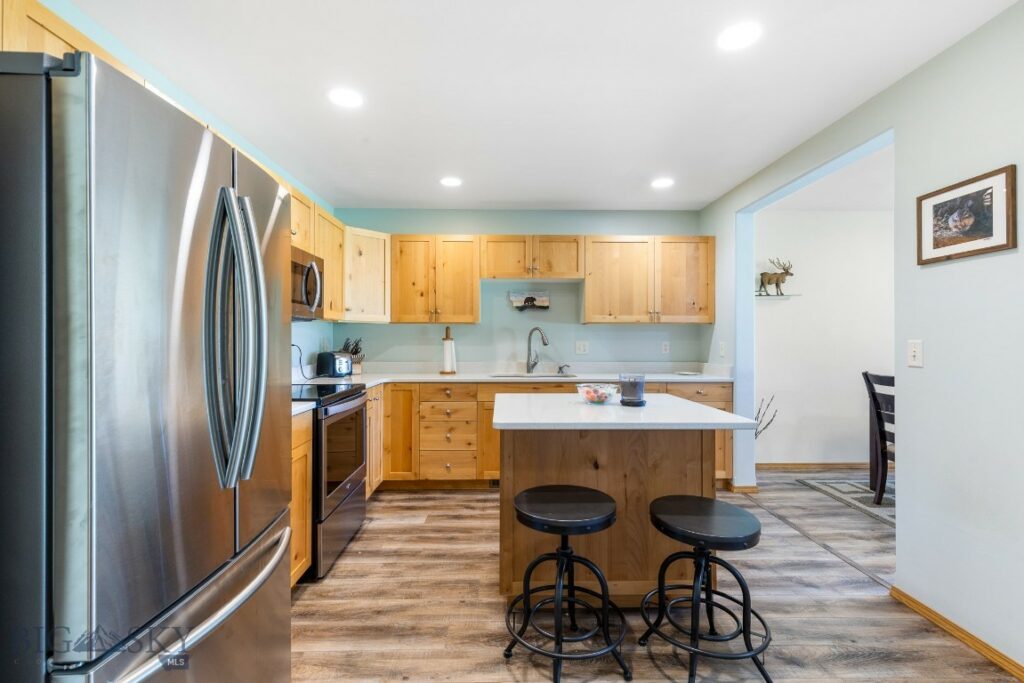 2963 Warbler Way