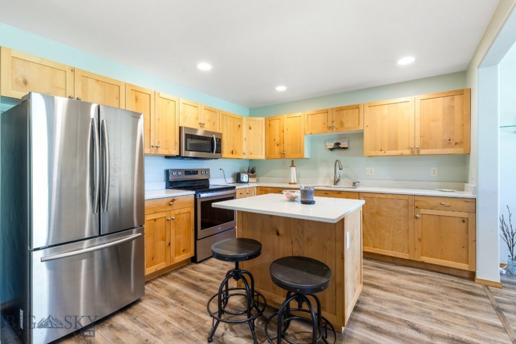 2963 Warbler Way