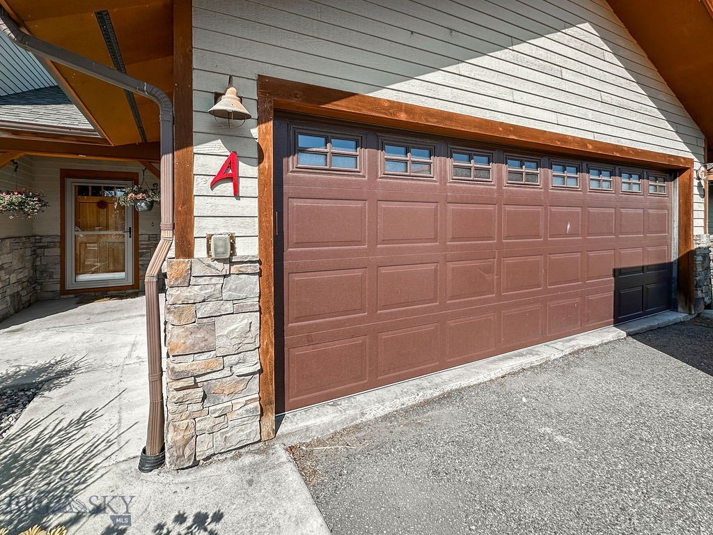 2963 Warbler Way