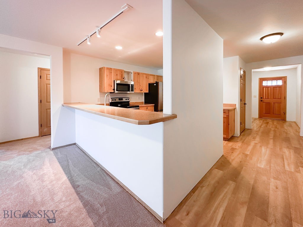 2963 Warbler Way