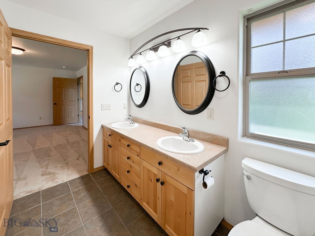 2963 Warbler Way