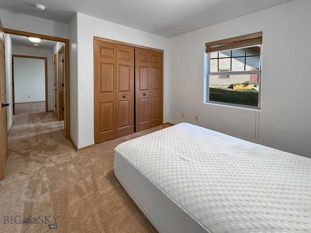 2963 Warbler Way