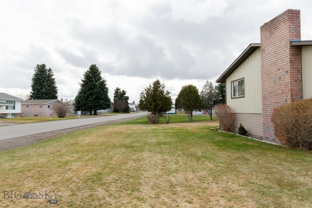 300 McEwen Drive