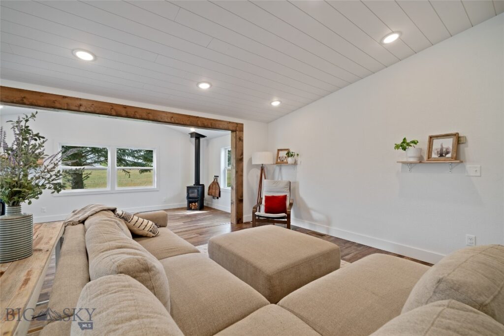 3000 Sales Road