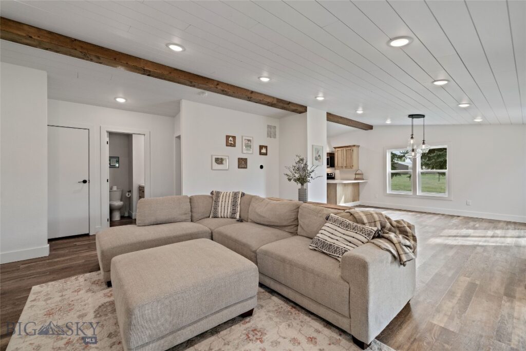 3000 Sales Road