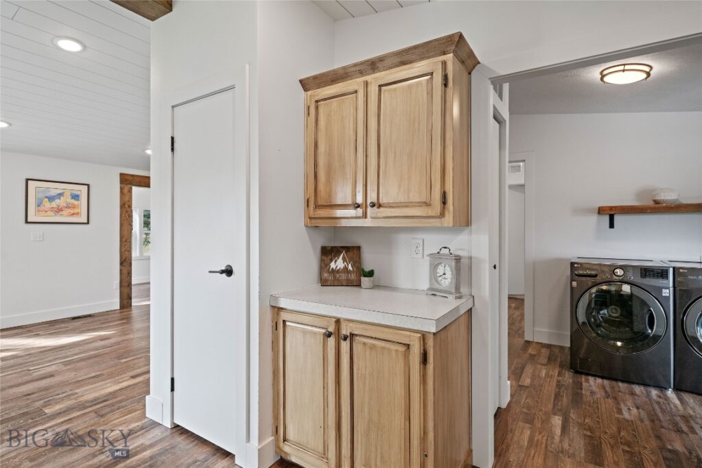 3000 Sales Road