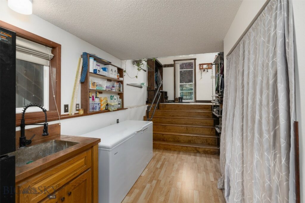 301 Pearl Drive