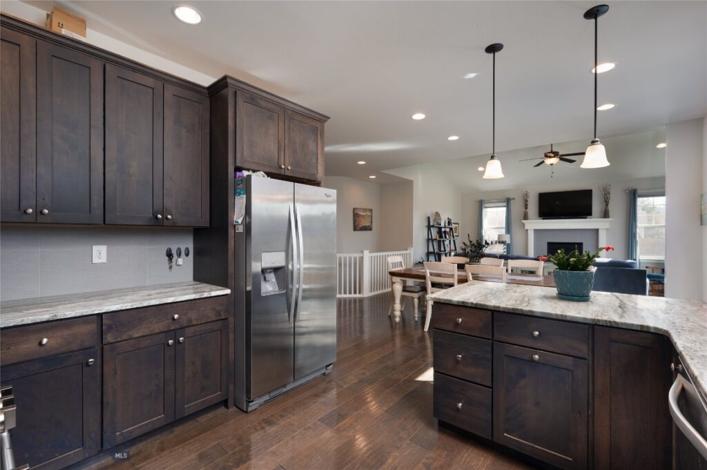 3021 Teslow Drive