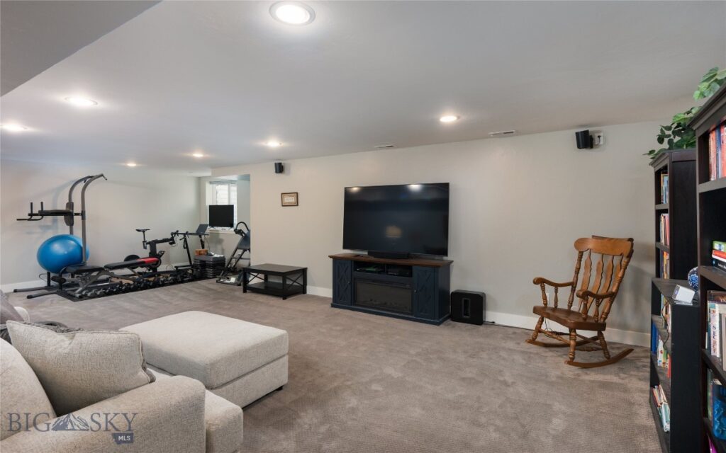 3021 Teslow Drive