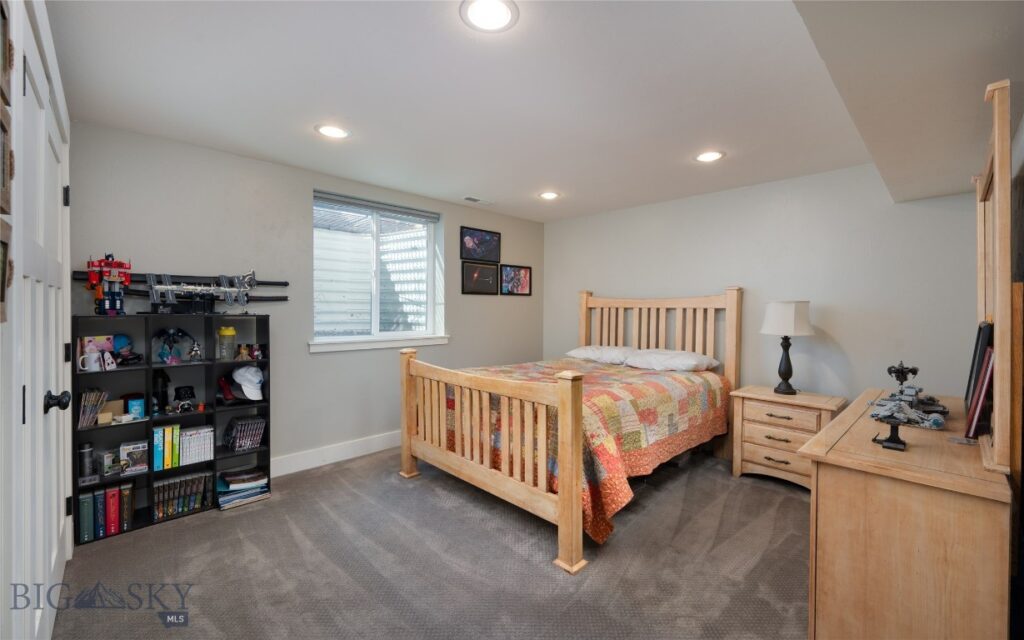 3021 Teslow Drive