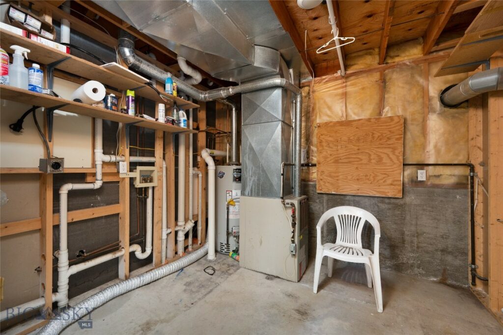 303 Pearl Dr.