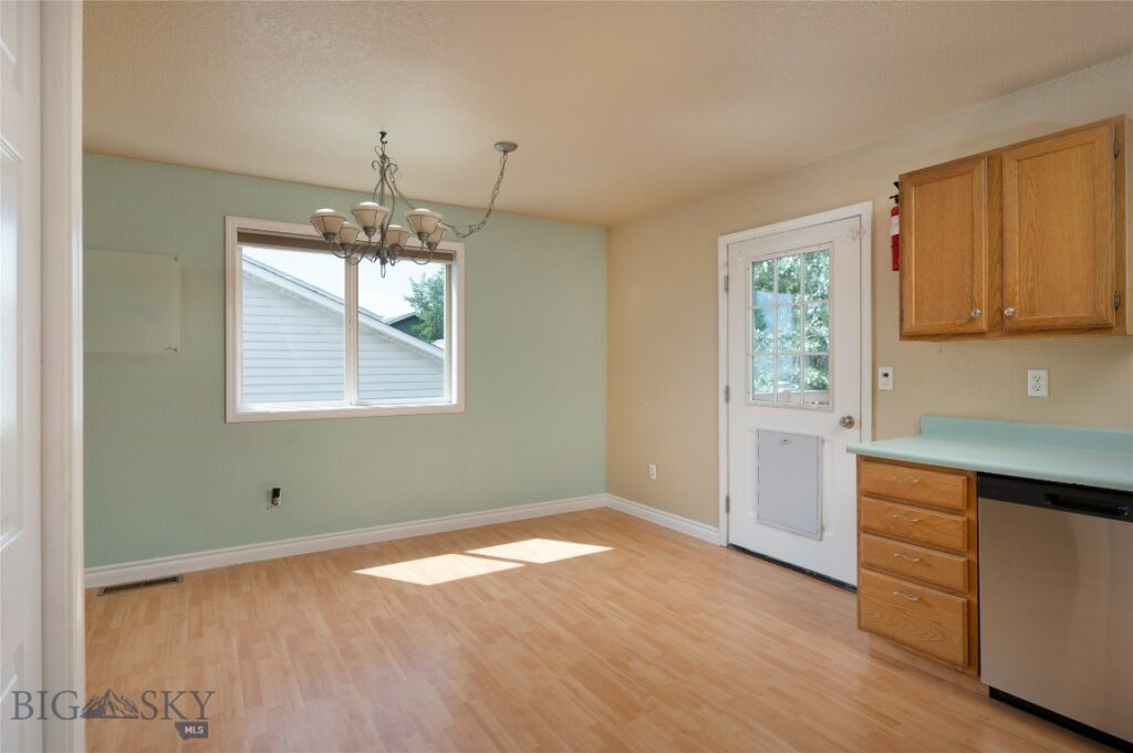303 Pearl Dr.