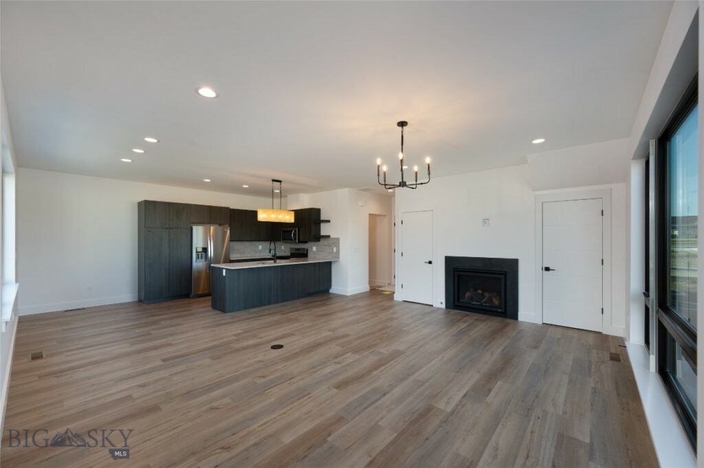 3030 Autumn Grove Street