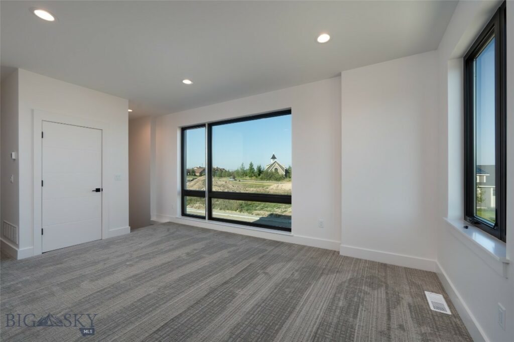 3030 Autumn Grove Street