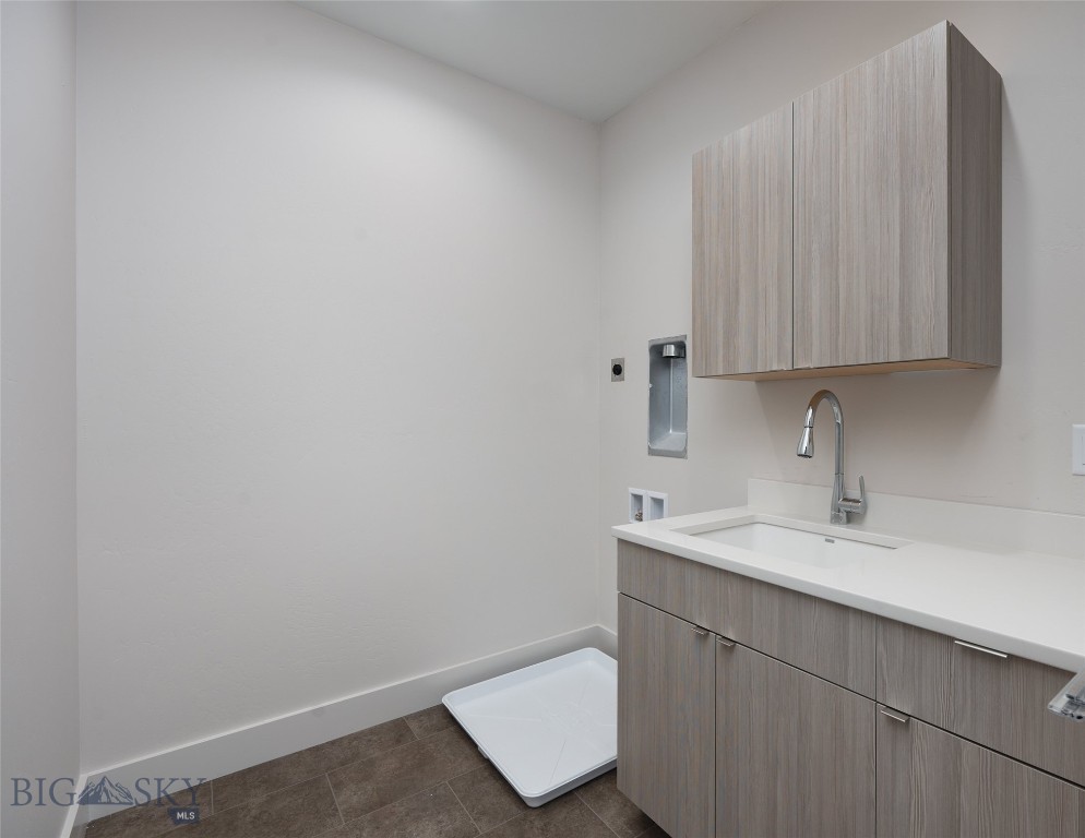 3030 Autumn Grove Street