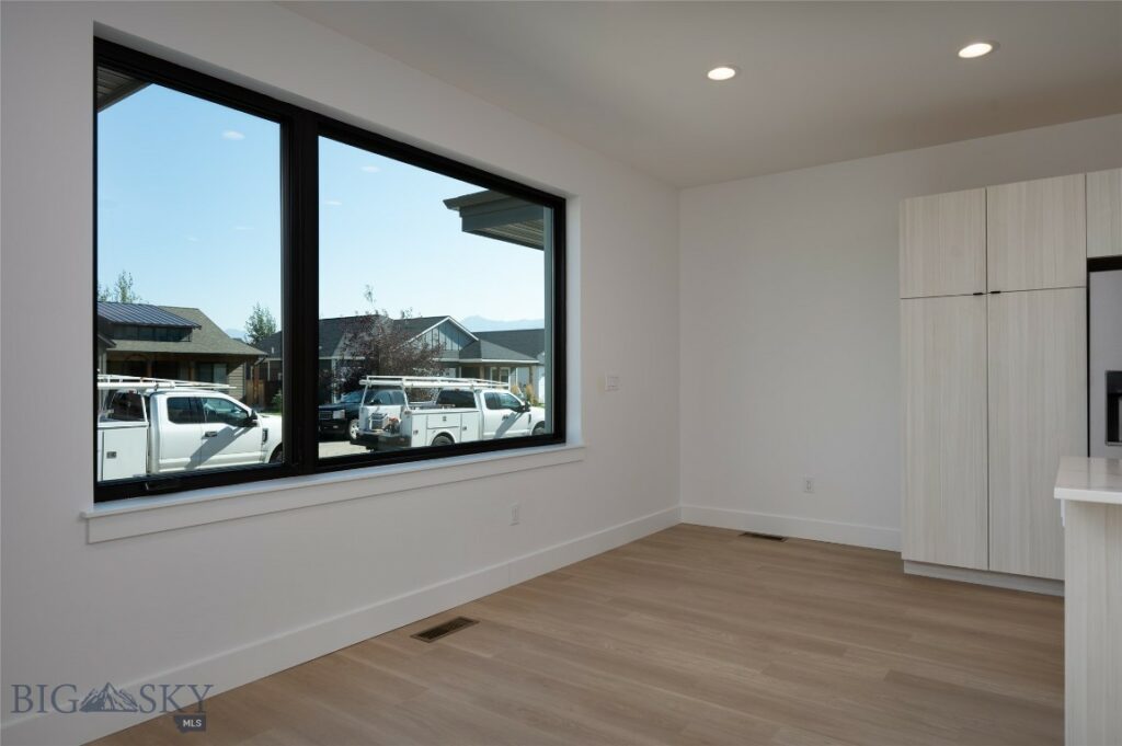 3030 Autumn Grove Street