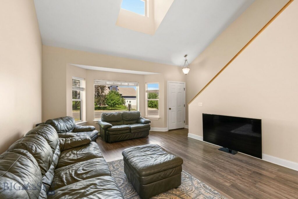 306 Golden Valley Drive