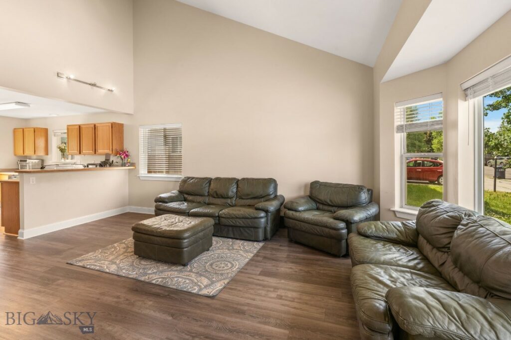 306 Golden Valley Drive