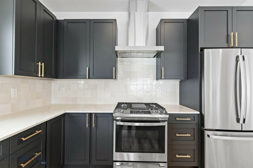 3070 South 31st Avenue