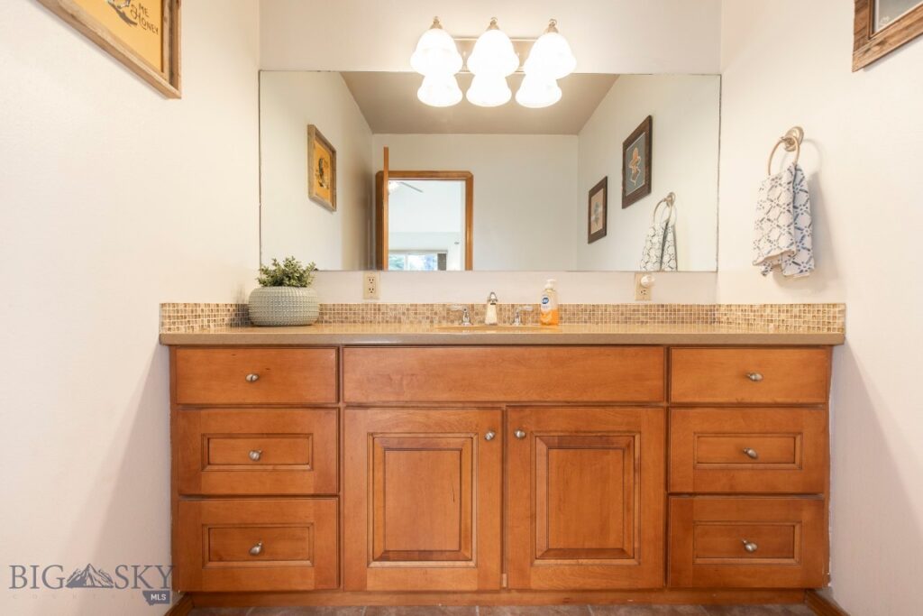 308 N 23rd