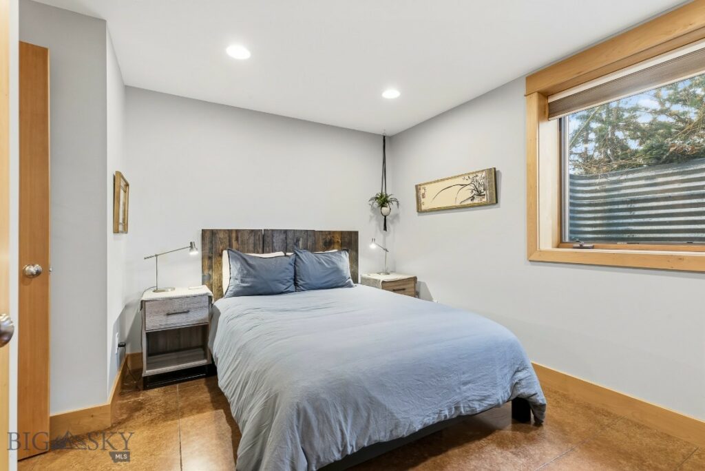 Bozeman MT 59715 - 24