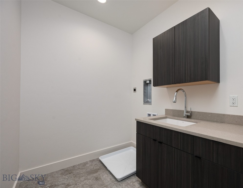 3090 Autumn Grove Street