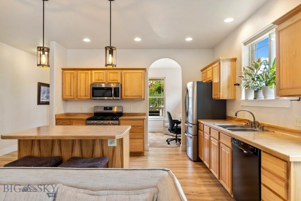 3114 Annie Street