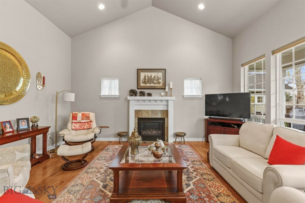 3118 Gardenbrook Lane