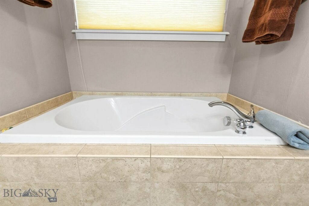 3118 Gardenbrook Lane