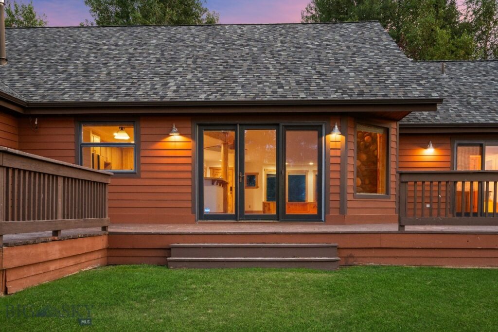 3127 Augusta Drive